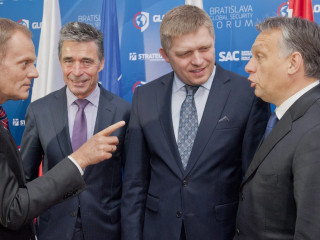 Donald Tusk, Orbán Viktor