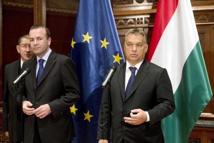 Orbán elárulta, kit akar Juncker helyére 