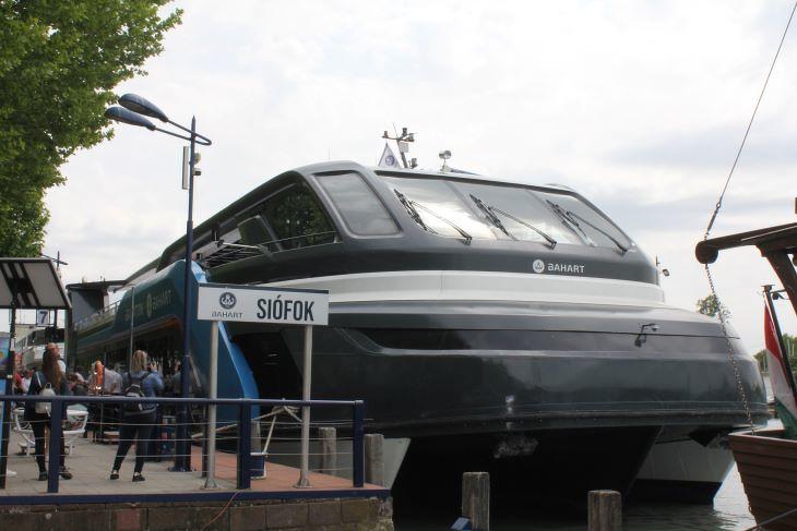 A vadonatúj elektromos hajó is közlekedik már a Balatonon