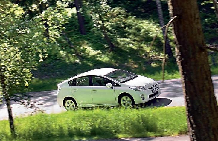 Nagy változás jön az utakon: két gyártó is bővít Magyarországon