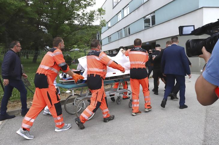 A meglőtt szlovák miniszterelnök állapota lépésről lépésre javul