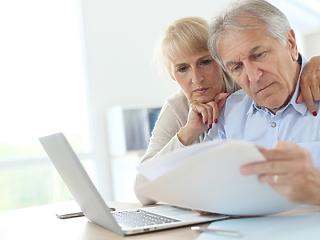 Már a nyugdíjasok számára is elérhető a CSOK