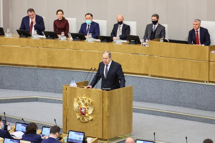 Szergej Lavrov orosz külügyminiszter beszédet mond az orosz parlamenti alsóház, az Állami Duma plenáris ülésén Moszkvában 2022. január 26-án. (Fotó: MTI/EPA/Az orosz külügyminisztérium sajtószolgálata)
