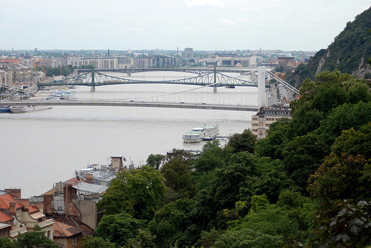 Budapestre ki lehet tenni a megtelt táblát 