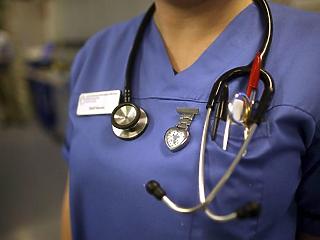 Reprezentatív felmérés: az orvosok 99 százaléka ragaszkodik ahhoz, hogy a kormány vonja be törvénymódosításba