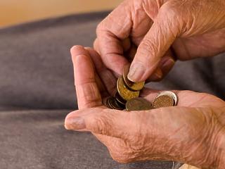 Óriási összeborulás az önkéntes nyugdíjpénztáraknál 