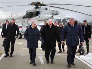 Putyin külföldi barátaihoz még márciusban is ömlött a pénz