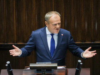 Csípős megjegyzést tett Donald Tusk a budapesti csúcstalálkozó ötletére