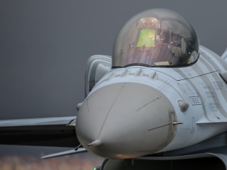A lengyel légierő egyik F16-osa. Fotó: Depositphotos 