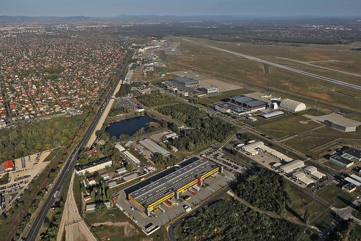 Ingyenes ablakszigetelést kapnak a Ferihegy környékén élők 