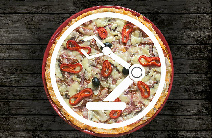 Ilyen lesz a jövő étterme? Megérkezett a pizzarobot