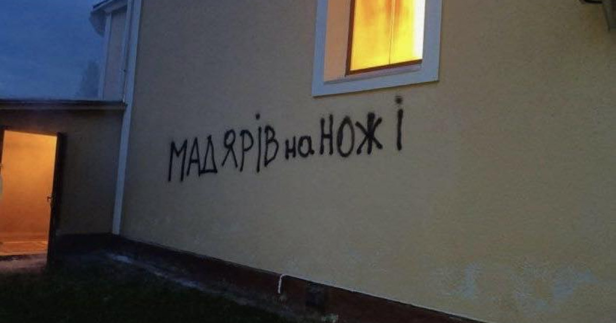 Szijjártó Péter újra a szőnyeg szélére állítja az ukrán nagykövetet