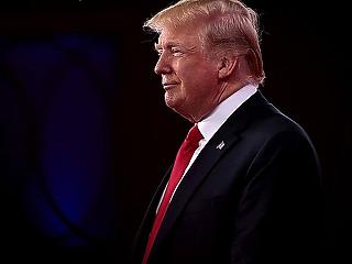 Drága mulatság az elnökség: milliárdokkal csappant meg Trump számlája