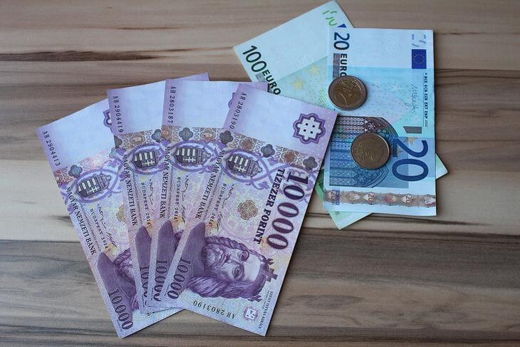 A 400 fölötti forint alaposan megmozgatta a magyarok befektetéseit