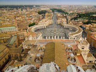 Rendkívüli biztonsági készültség lépett életbe a Vatikánban és Rómában
