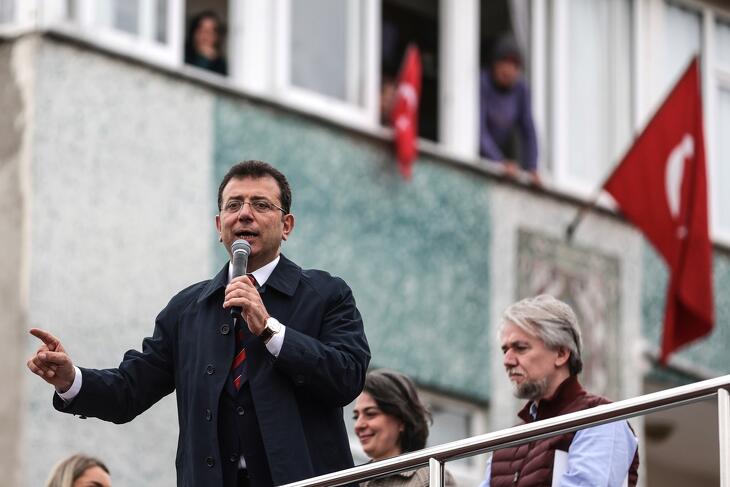 Ekrem Imamoglu-nak megszakadt a külvilággal a kapcsolata