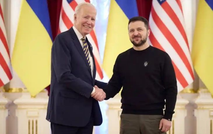 Biden és Zelenszkij Kijevi kézfogása. Fotó: Volodimir Zelenszkij