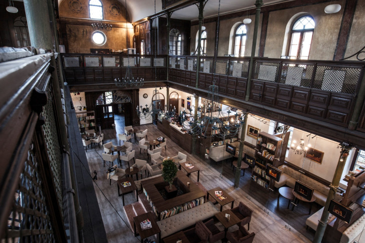 Zsinagógából kávézó