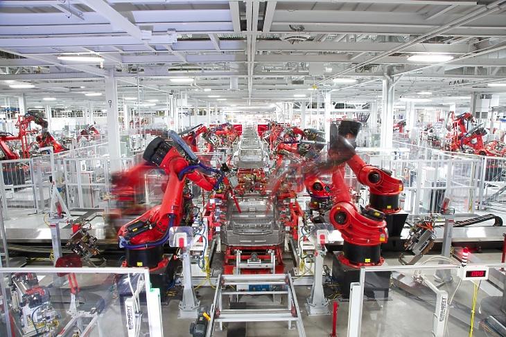 A Tesla tényleg Európába jön - két lehetséges országról pletykálnak