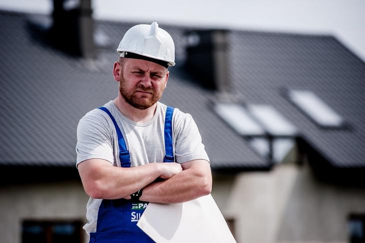 Elbocsátási hullám indulhat a hazai építőiparban