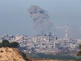 Akár 50 halottja is lehet a gázai menekülttábort ért légicsapásnak