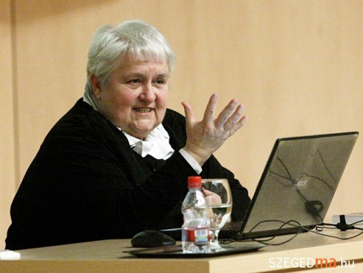 Június 19-én, szerdán Botos Katalin lesz a Klasszis Klub vendége