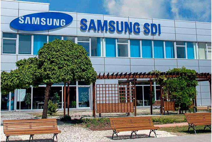 A Samsungnak egyelőre nem sokat ártott a tiltakozás. Fotó: samsungsdi.hu