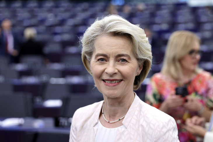 Ursula von der Leyennek van oka az örömre, Orbán Viktornak kevésbé 
