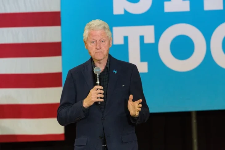 A Clinton házaspár is mehet vallomást tenni