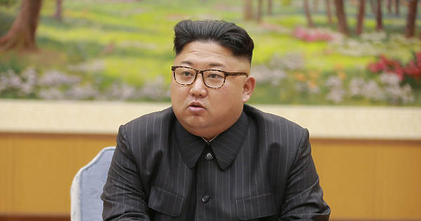 Hoy, China ha estado en alianza con una dictadura cerrada durante 60 años. Hoy, China ha estado en alianza con una dictadura cerrada durante 60 años.