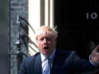 Boris Johnson első miniszterelnöki beszédében Theresa Mayt bírálta