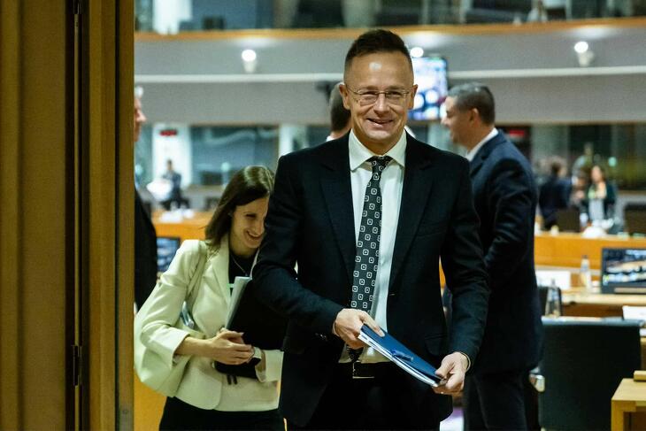 Szijjártó Péternél most elpattant egy húr