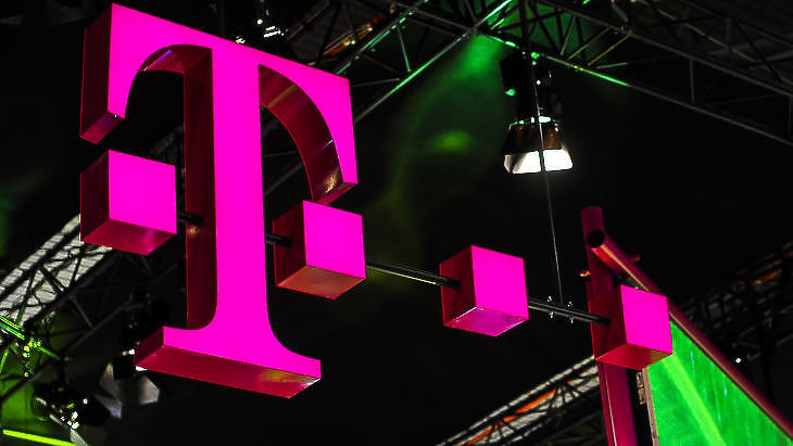 Csak a Magyar Telekom árfolyama tudott emelkedni