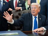 Elhalasztotta Trump az Irán ellen tervezett támadást