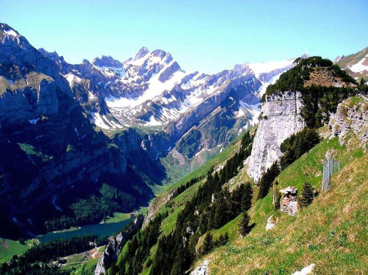 Appenzell Innerrhoden nem vetkőzött ki magából