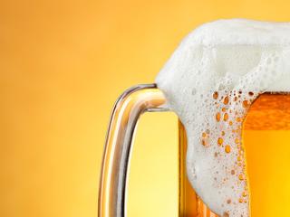 Scholz kezdhett aggódni: iszonyatosan drágulhat a német sör