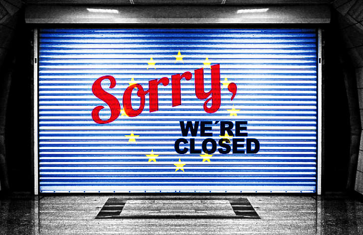 Egyre világosabb: az EU-n kívül tartanák a menekülteket