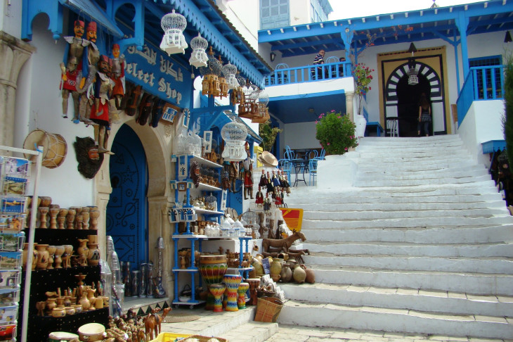 Szuvenírbolt és kávézó Sidi Bou Saïdben 
