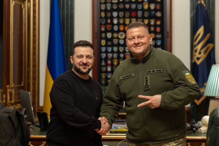 Volodimir Zelenszkij és Valerij Zaluzsnij. Fotó: Depositphotos