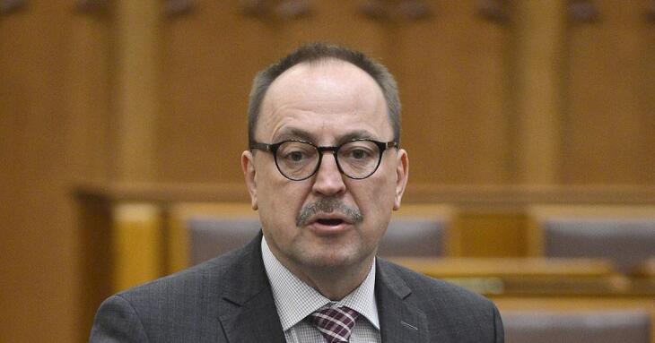 Németh Zsolt: gazdaságilag is érdekeltté kell tenni Washingtont a segítségben