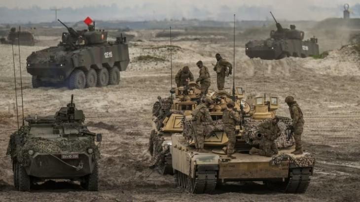 NATO-katonák hadgyakorlaton