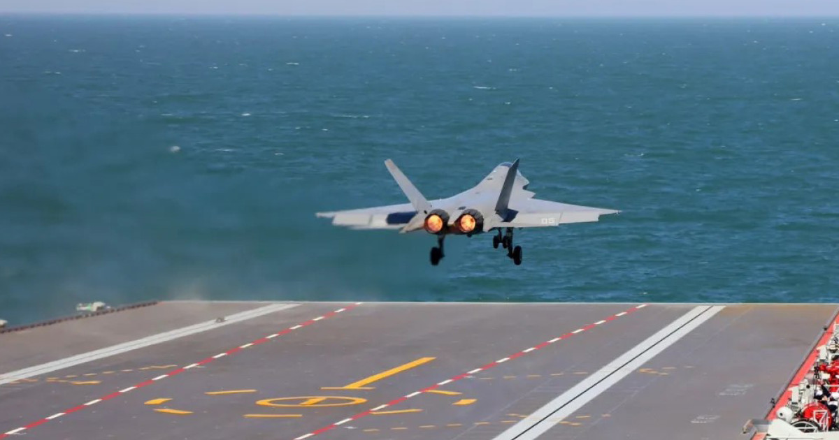 Kína a tengeren is beledobja a kesztyűt az amerikaiak arcába