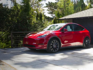 Befuccsolt a Tesla romániai üzeme