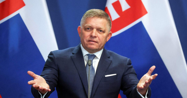 Robert Fico szlovák miniszterelnök sem tárhatja szét a kezeit