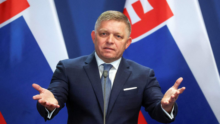 Robert Fico szlovák miniszterelnök sem tárhatja szét a kezeit