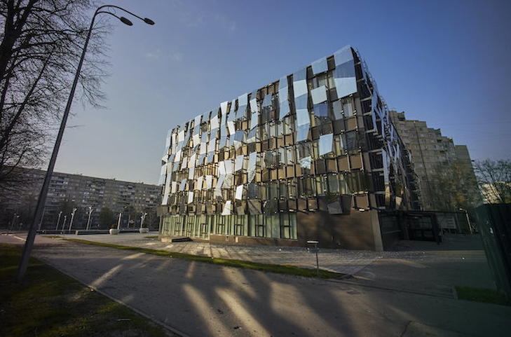 Hírösszefoglaló: városokat lőttek az oroszok, Mariupol kitart