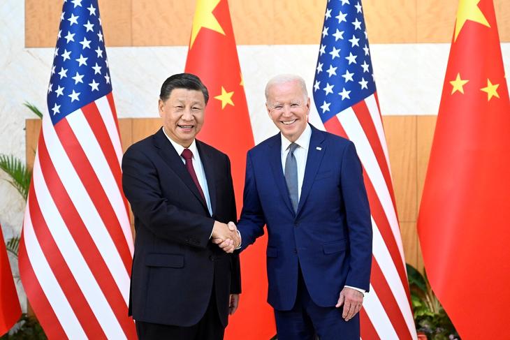 Joe Biden és Hszi Csin-ping találkozója a G20-as csúcs előtt Balin 2022. november 14-én. Fotó: EPA/XINHUA /LI XUEREN