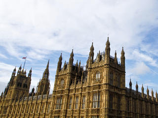 Felszámolná a Lordok Házát a brit Munkáspárt