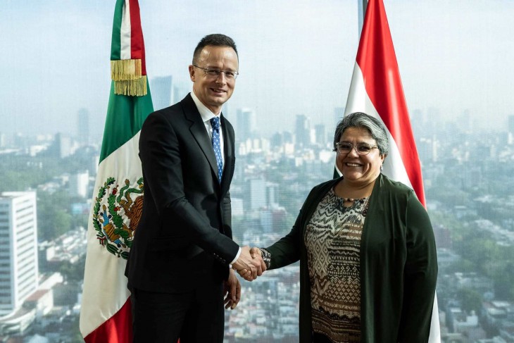 Szijjártó Péter és Buenrostro Sánchez mexikói gazdasági miniszter Mexikóvárosban. Fotó: Facebook/Szijjártó Péter