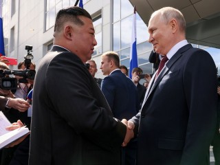 Kim Dzsongun és Vlagyimir Putyin találkozója Oroszországban. Fotó: EPA/MIKHAIL METZEL/SPUTNIK